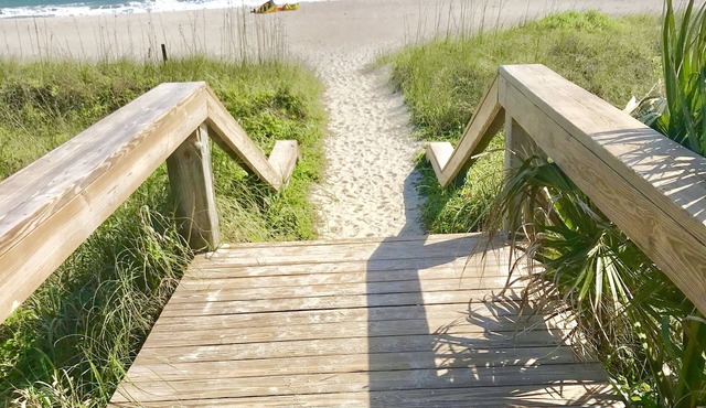nBeautiful house 300 steps to the beach!