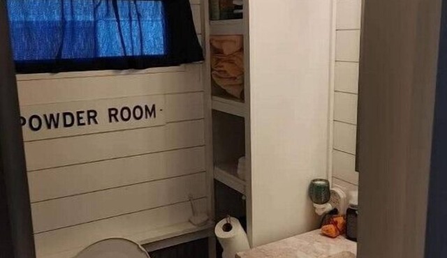 nBeautiful Houseboat homen