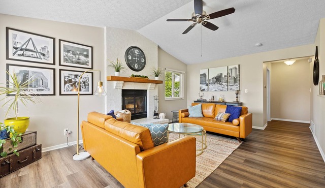 nClose to Zoo, Bridge Park+Dogs ok+Big Yard+Family itemsn