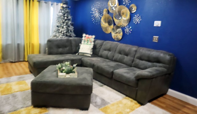 nCozy 3-bedroom home in Kansas City with WiFi, AC, and a private backyard.