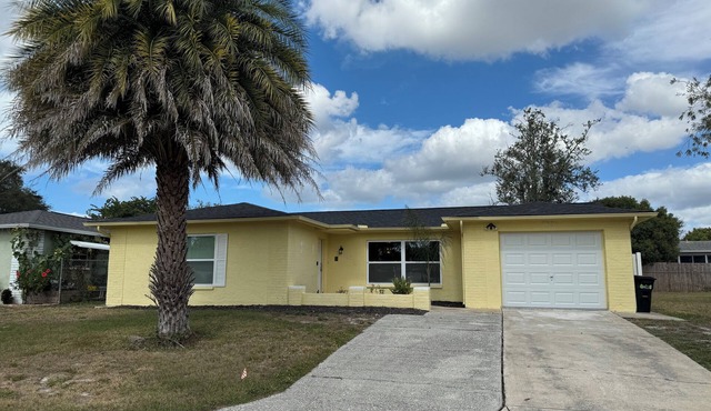 nCozy Gulf Coast Getaway 3 BR 2 BA house in charming Port Richey with WiFi, AC.