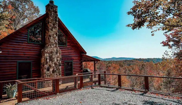 nCOZY LANE CABIN/Sleeps 8/Mountain View/Hot Tub/Game Room/Fire place/