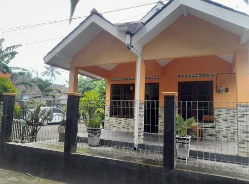 Ndalem Katresnan Kalongan "Homestay"