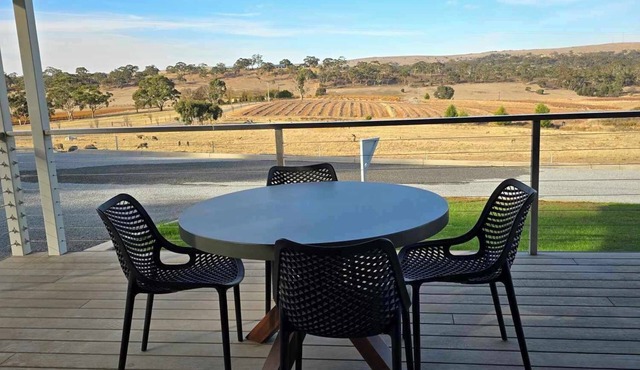 Neagles Retreat Villa 7 - 1 bedroom plus a sofa bed