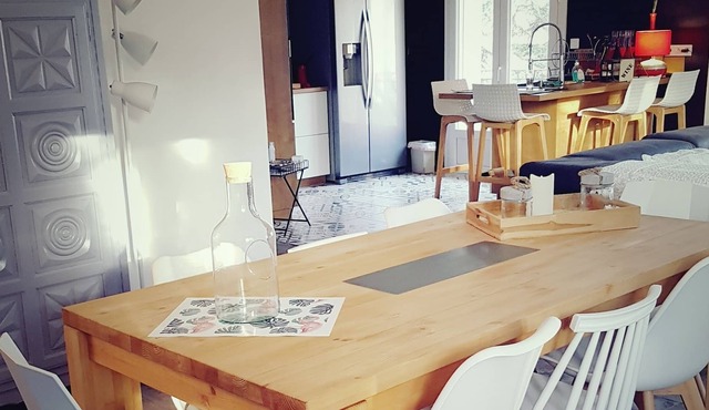 Near AVIGNON at 25mn 6 / 8p VILLA FONTANA outdoor pool heated from May 15th.