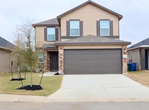 Near Airport & Prime Location Getaway sleeps 8