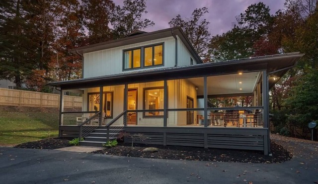Near Asheville! Hot Tub~Fire Pit~BBQ