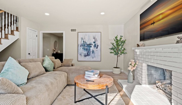 Near Beach/Disneyland/Swimming pool/New/4BR/6Beds