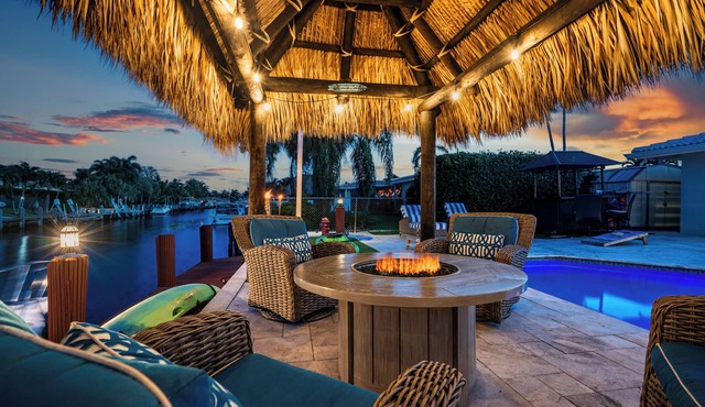 Near Beach/kayaks/HtdPool/Tiki/BBQ/Gameroom