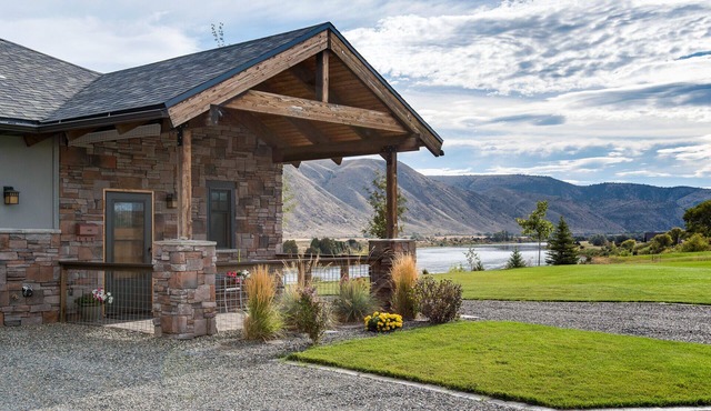 Near Bozeman~ Modern Rustic Retreat~Private Guest House~on the Missouri River