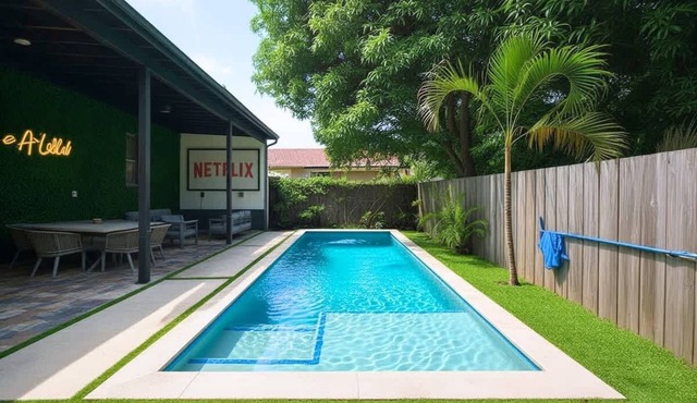 Near Brickell, Private Pool, Outdoor Cinema, Grill