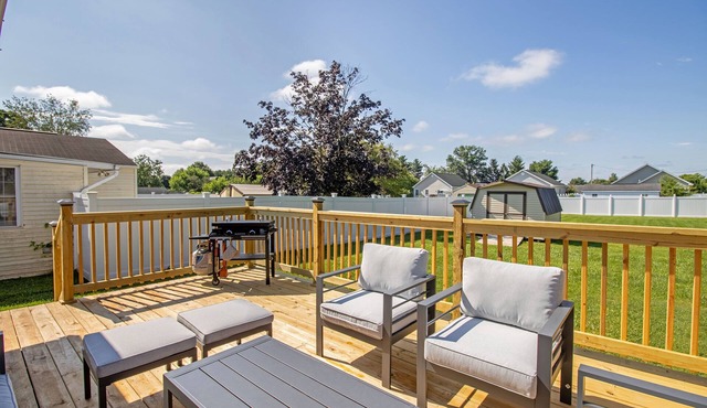Near Bridgewater College & JMU, Renovated Small Town Cottage Home!