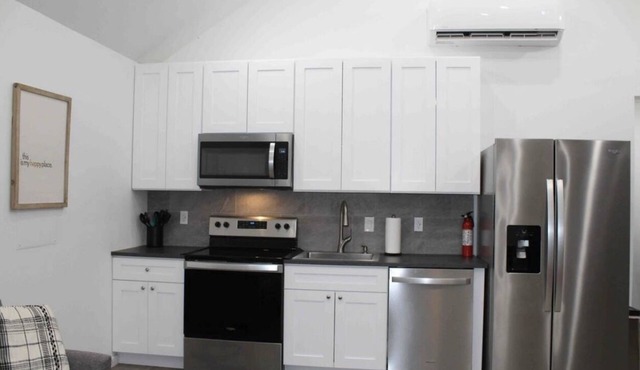 Near Buffalo River ~sleeps 5 ~ secluded