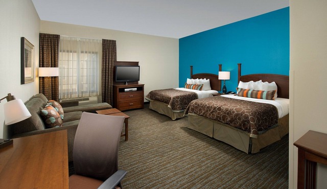 Near BWI Airport. Free Breakfast, Outdoor Pool | Staybridge Studio