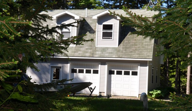Near Camden, serene setting in the Maine woods, excellent reviews.800.00Week