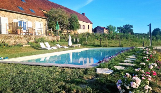 Near Cluny, in South Burgundy, newly-renovated holiday home with panoramic view