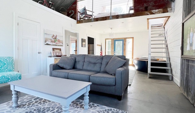 Near Culver Academies - Lake Maxinkuckee - Notre Dame & South Bend!