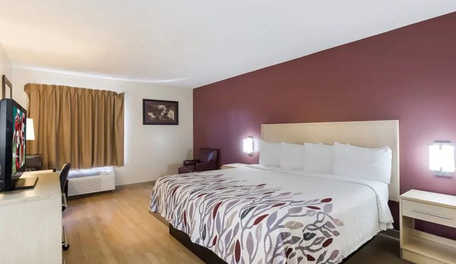 Near Cumberland Star Riverboat! Pet-friendly Property with Free Parking Onsite!
