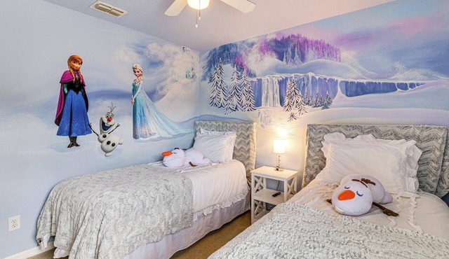 Near Disney & Universal: Home w/Pool & Spa!
