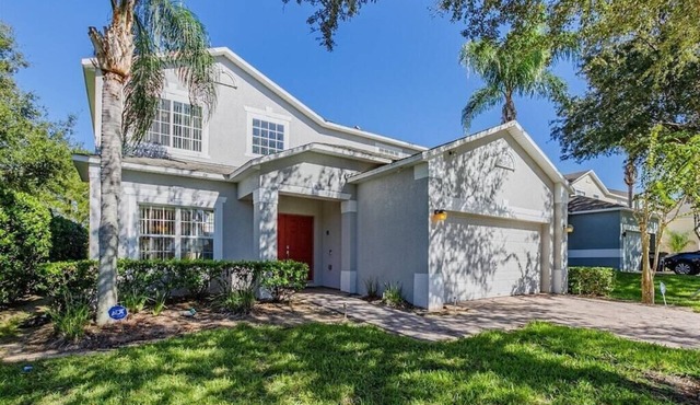 Near Disney, Upscale 5 BR 2 Story Pool Home w/game room