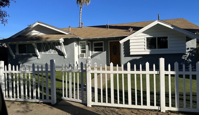 Near Disneyland. 4BR, 2BA, Newly Remodeled Housenn