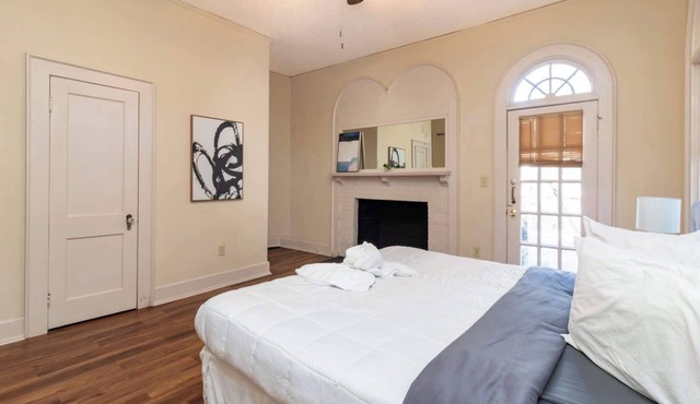 Near Downtown, Parks & Museum - Midtown Two-Units!