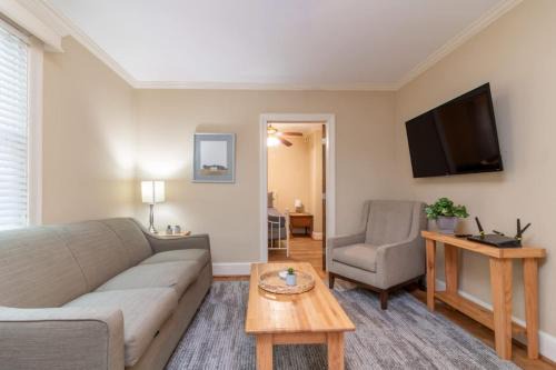 Near Downtown&Parks- The Cozy Guest Cottage