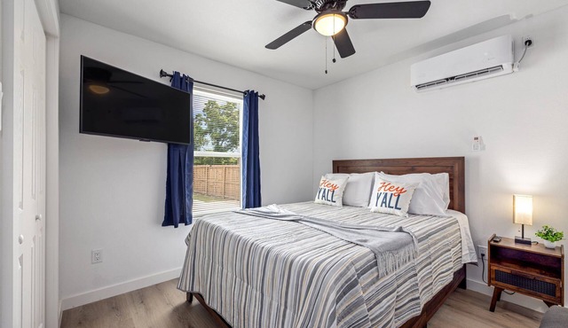 Near Downtown - Pet-Friendly 1BR |Wi-Fi | Free Parking newly renovated