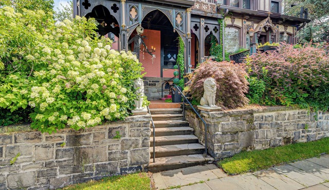 Near Downtown Scranton: Getaway w/Patio