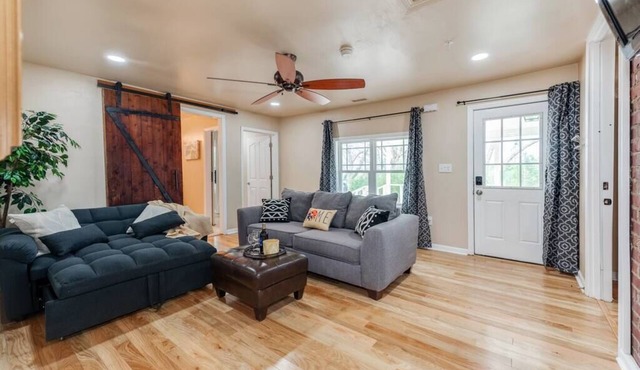 Near Downtown Waxhaw Mellow Yellow Suite A