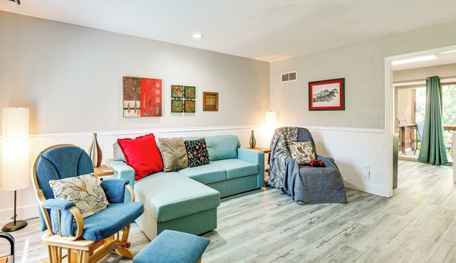 Near FIFA World Cup: Walkable Overland Park Home
