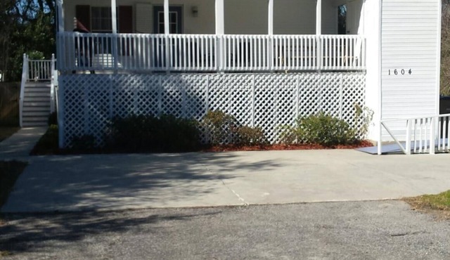 Near Folly Beach & Charleston nComfortable & Spacious
