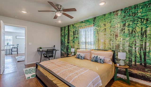 Near Fort Sam, Walk to Botanical Gardens, Pearl, Single-Story, 1 bedroom, King