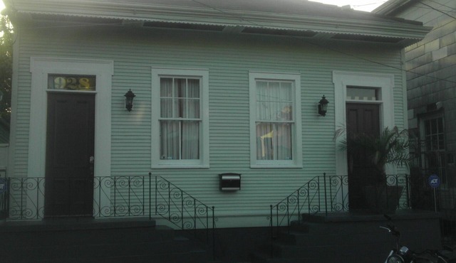 Near French Quarter +Frenchmen. Email for openings inc blocked dates+short stays