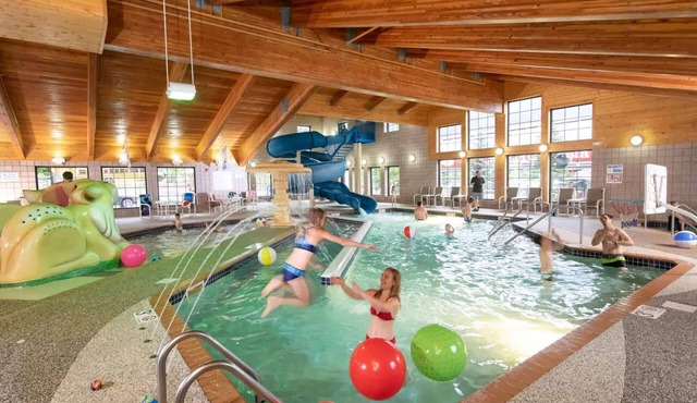 Near Glenwood Caverns + Waterpark & Free Breakfast