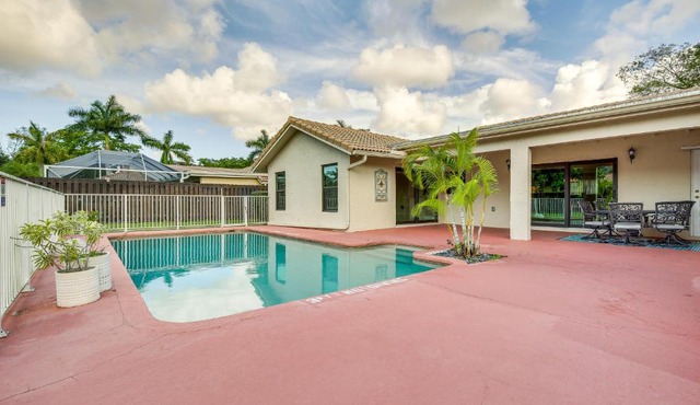 Near Golf and Beaches Coral Springs Home with Yard!