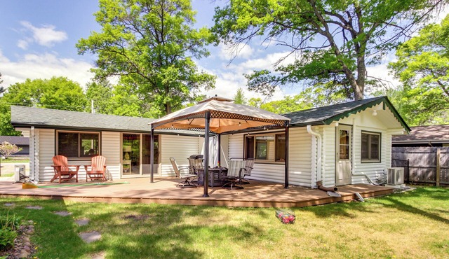 Near Golf & Lake: Breezy Point Resort Log Cabin