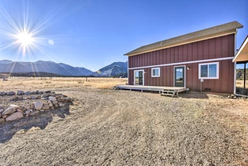 Near Hikes and Arkansas River Mtn-View Getaway!