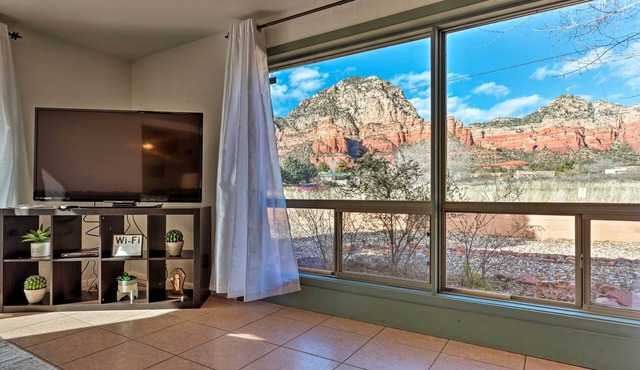 Near Hiking & Golfing: Sedona Home w/Patio!