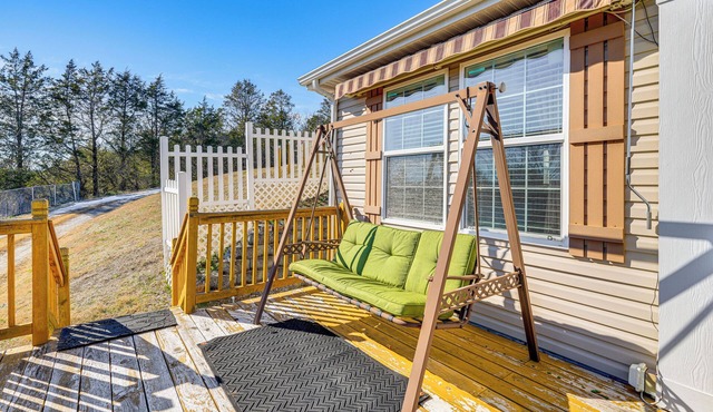 Near Hiking: Midway Home w/Mtn Views & Deck