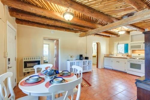 Near Hiking & Skiing: Mora Cottage w/Mtn Views