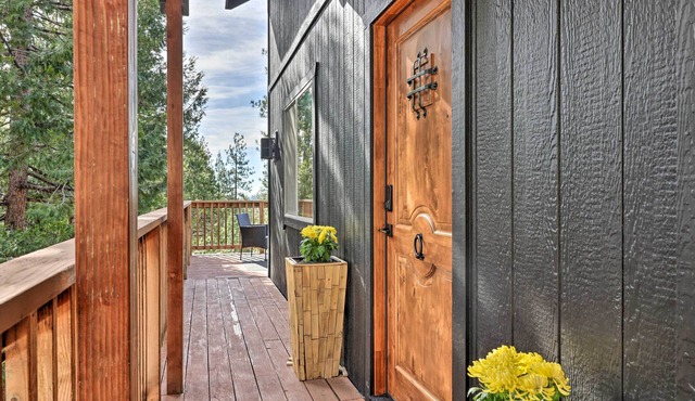 Near Hiking + Wineries: Arnold Cabin w/Deck!