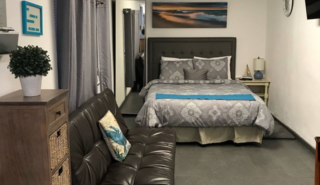 Near Hollywood Stadium/Hard Rock Hotel - FREE PARKING & WIFI - Close to beach