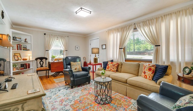 Near Horse Shows & Events! Blissful Tryon Cottage