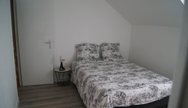 Near LAMOTTE BEUVRON house