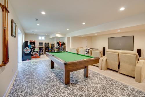 Near Lake Anna: Gem w/Saltwater Pool & Arcade!
