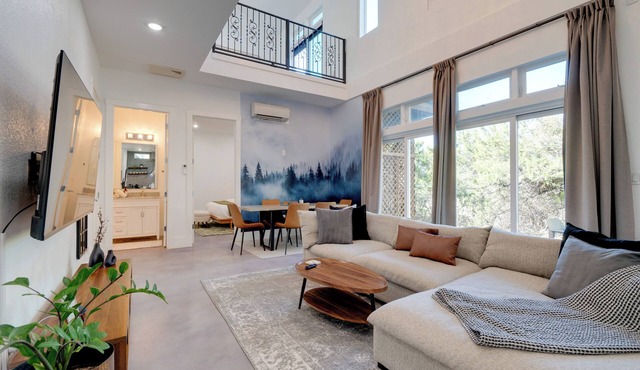 Near Lake Travis & Marina: Modern Austin Getaway!