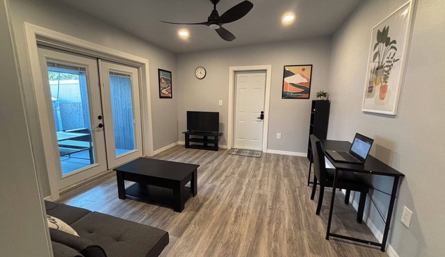 ⭐️NEAR LEGOLAND+GREAT VALUE⭐️ Cozy Cove Stay 1b1b APT, with PRIVATE entrance