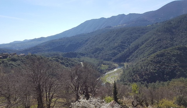 Near Les Vans bonelli cottage 6 people surrounded by nature with swimming pool and jacuzzi