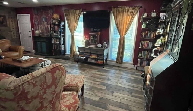Near LSU Health district 3BR 2BA House, quiet area